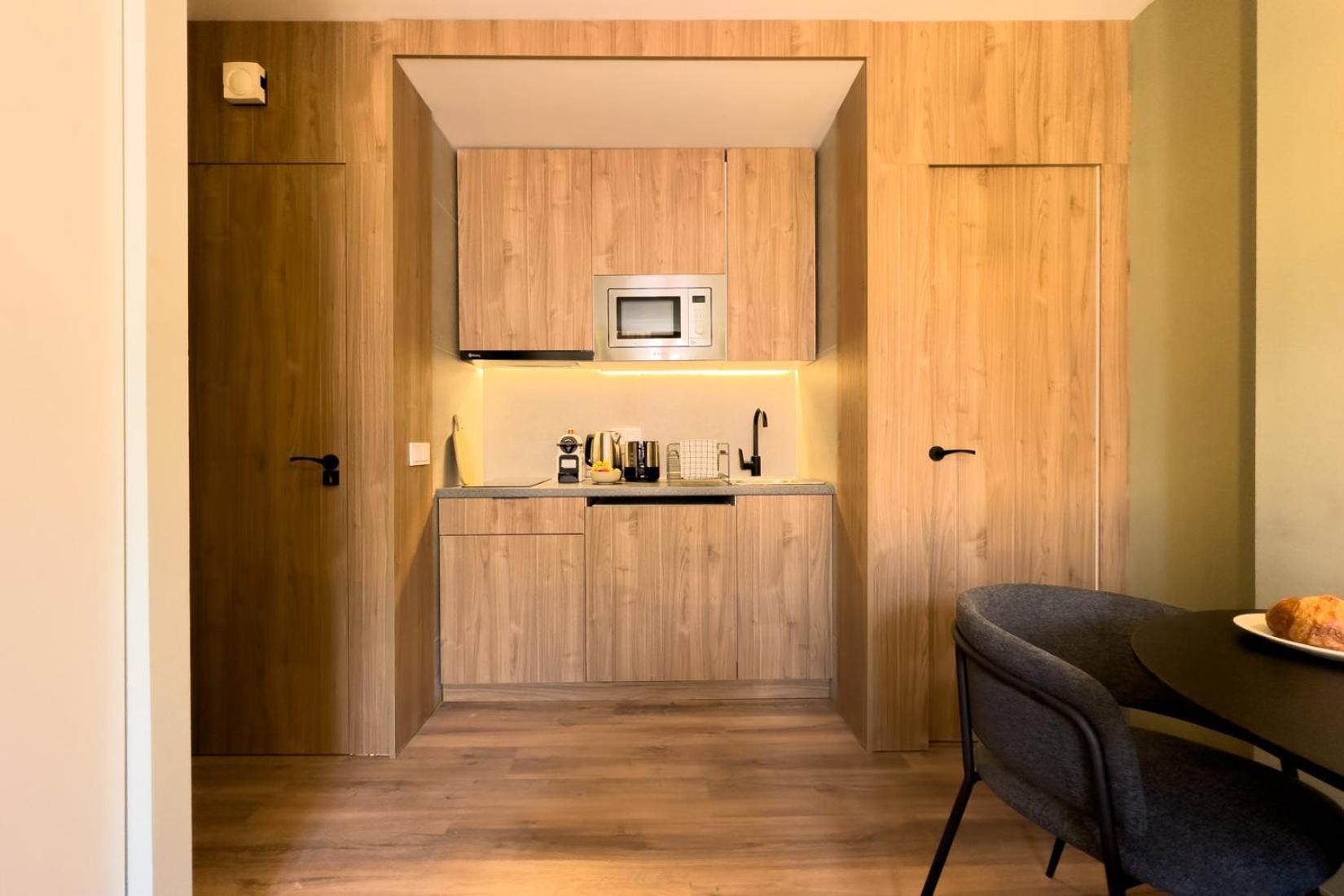 Oasis Suites Downtown Barcelona Exteriör bild